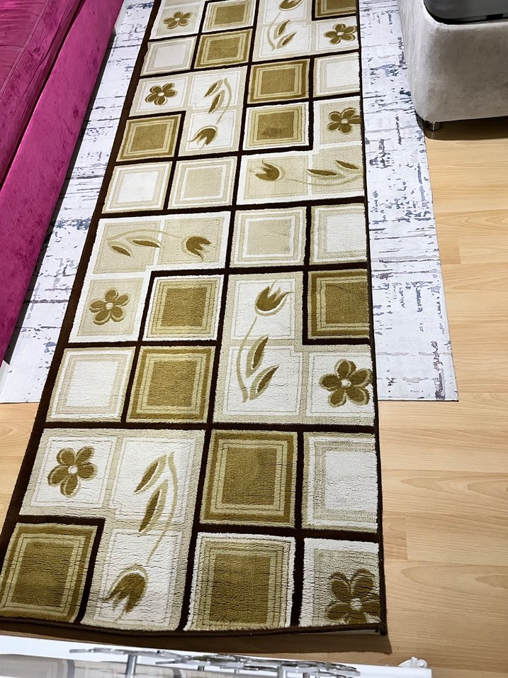 Kahverengi Kareli Çiçek Desenli Halı - Görsel 3