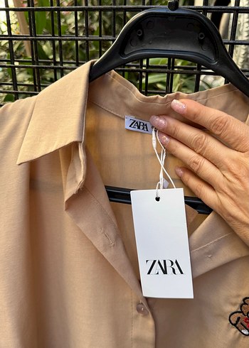 Zara Düğmeli Bej Kadın Gömlek, Uzun Kollu, Salaş