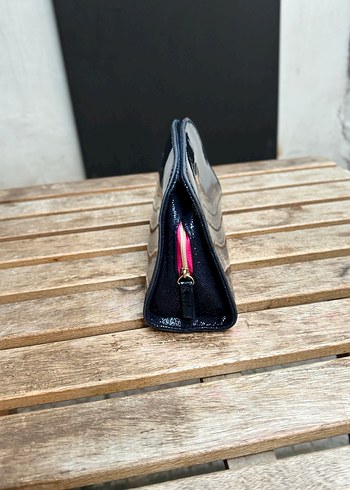 Bvlgari Parlak Lacivert Deri Kadın Makyaj Çantası | Gardrops