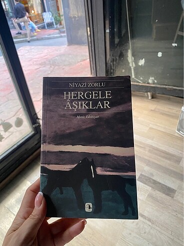 Hergele aşıklar kitap niyazi zorlu