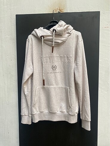 Kapüşonlu Sweatshirt
