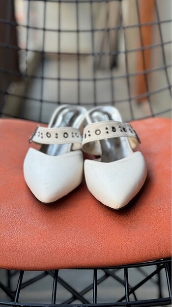 40 Beden beyaz Renk Deri topuklu terlik ayakkabı sandalet