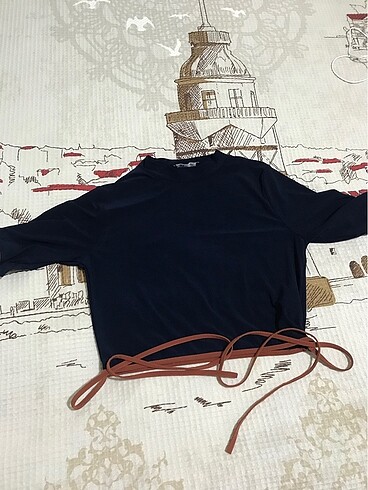 Belden bağlamalı t shirt