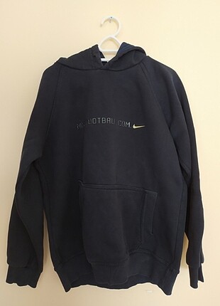 Kapşonlu sweatshirt