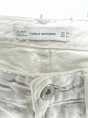 34 Beden beyaz Renk Zara Jean / Kot %70 İndirimli.