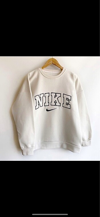 Nike Nakışlı Sweatshirt