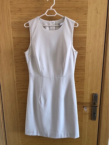 H&M bej mini elbise