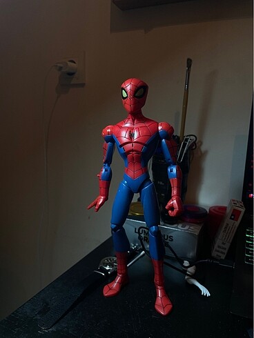  Beden Spectacular Spider-Man