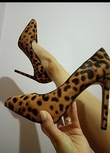 Leopar stiletto