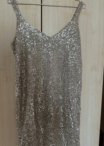 Zara Gri V Yakalı Payetli Mini Elbise - Görsel 5