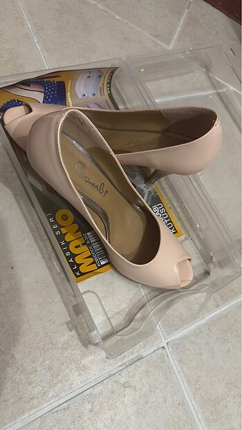 Pudra pembesi topuklu ayakkabı - Görsel 4