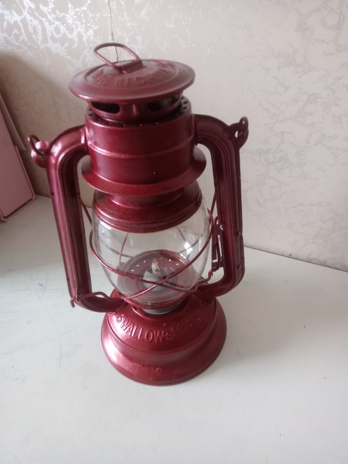 Kırmızı Antika Gaz Lambası - Görsel 3