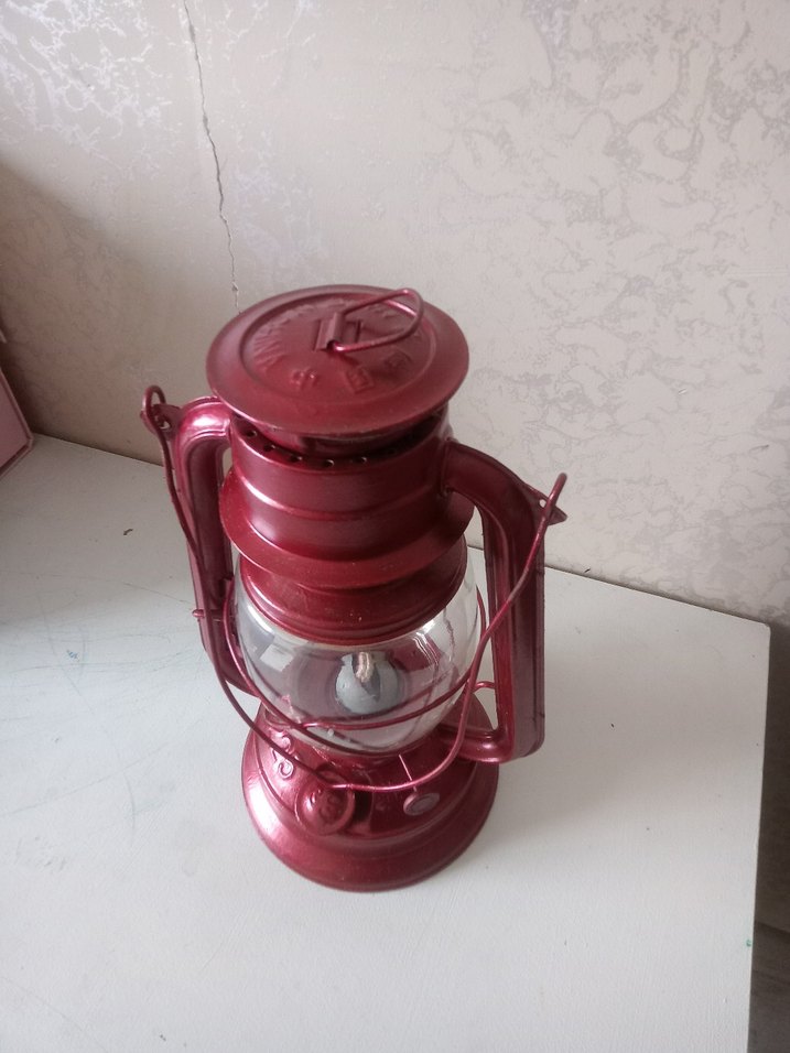 Kırmızı Antika Gaz Lambası - Görsel 2