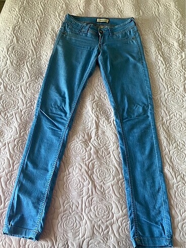 Bershka 36 beden demin