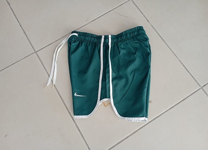 Nike bayan deniz şortu