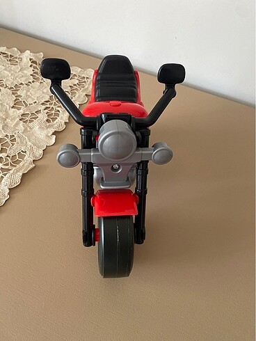  Oyuncak motorsiklet