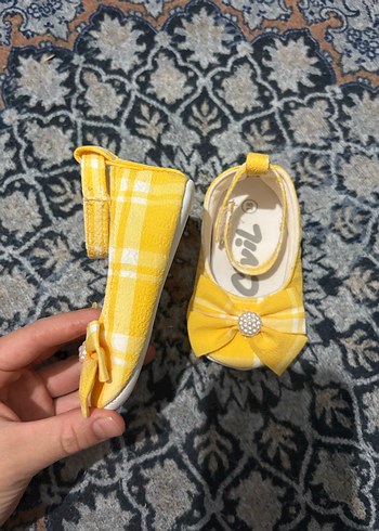 Sarı Fiyonklu Kız Çocuk Babet - Görsel 2