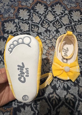 Sarı Fiyonklu Kız Çocuk Babet - Görsel 3