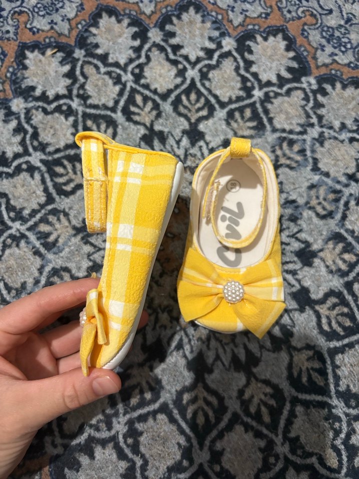 Sarı Fiyonklu Kız Çocuk Babet - Görsel 2