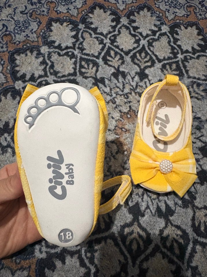 Sarı Fiyonklu Kız Çocuk Babet - Görsel 3