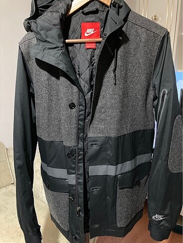Orijinal Nike su geçirmez ceket