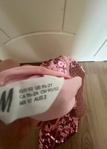 H&M Parlak Pullu Kolsuz Pembe Kız Elbisesi
