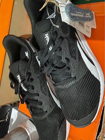 42.5 Beden siyah Renk Reebok energen tech plus 2 unisex koşu ayakkabısı