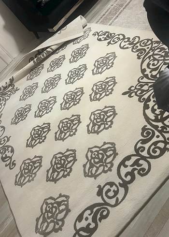 Gri Desenli Beyaz Halı 6metre kare - Görsel 3