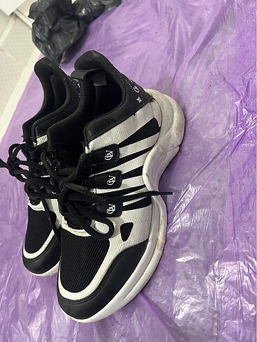 Adidas Spor ayakkabı