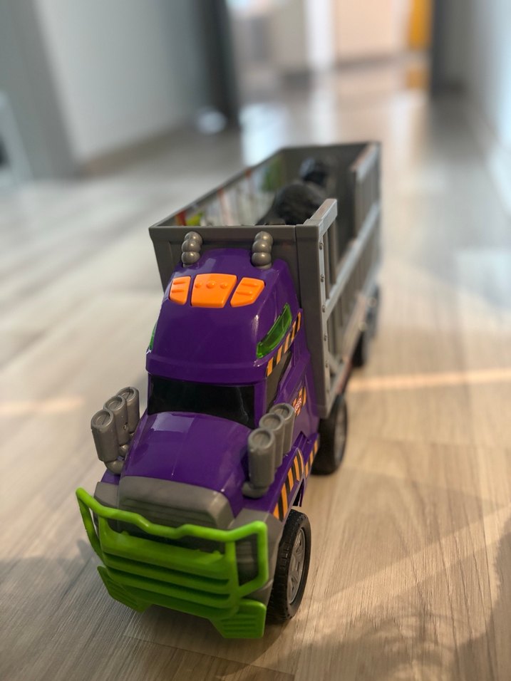 Teamsterz gorilla rescue ( pilli yürüyen tır ve hareketli goril) - Görsel 2