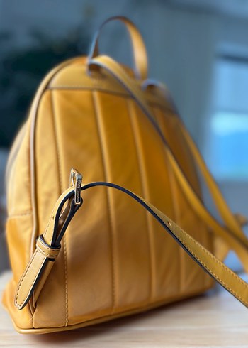 Michael Kors Sarı Deri Kadın Sırt Çantası - Görsel 5