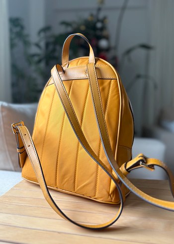 Michael Kors Sarı Deri Kadın Sırt Çantası - Görsel 6