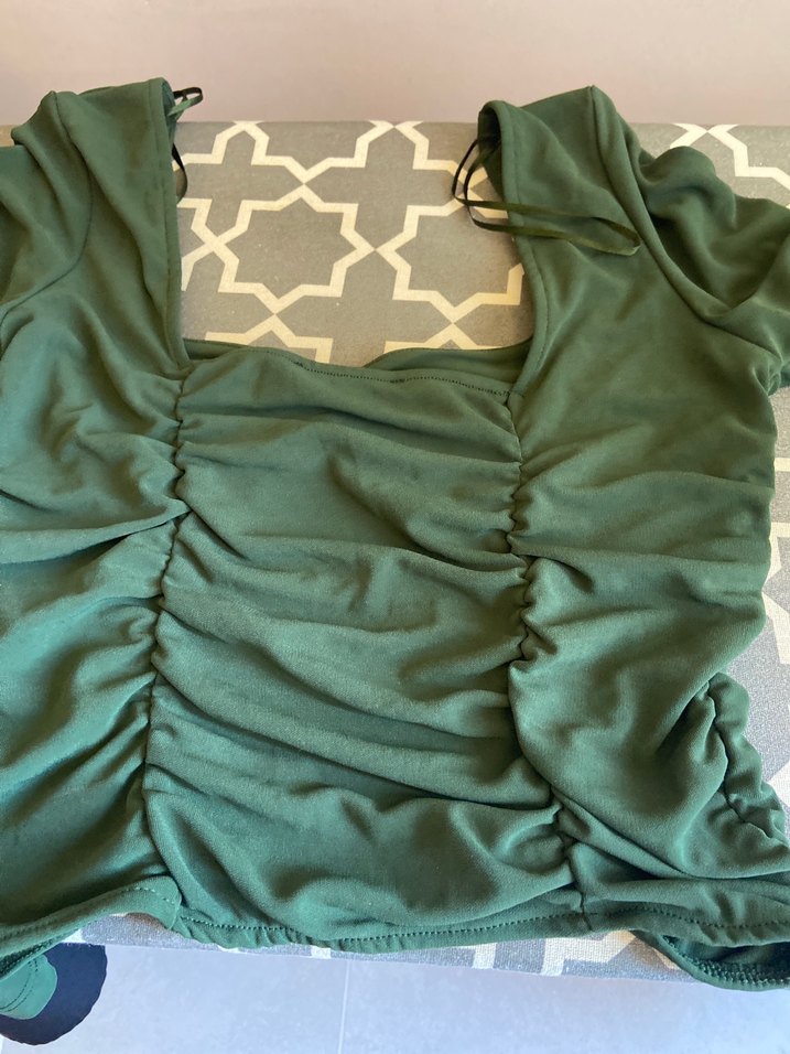 Drapeli V Yakalı Yeşil Kadın Bluz - Görsel 2