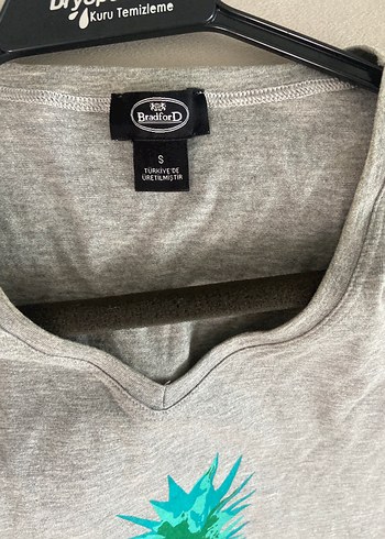 Gri V Yakalı Ananas Baskılı Kadın elbise - Görsel 4