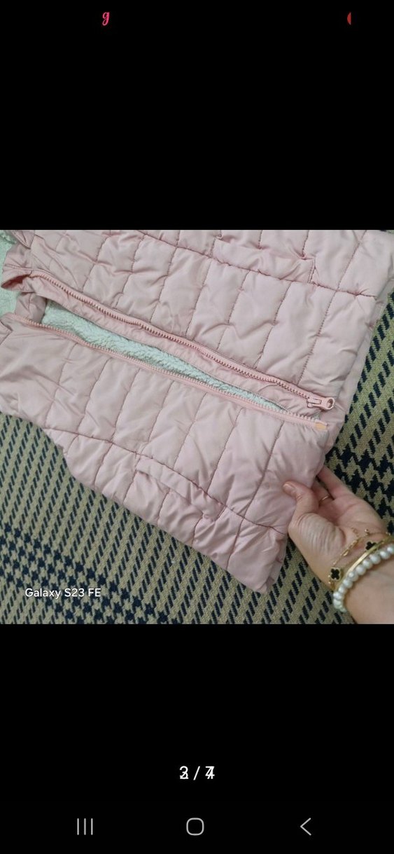 Kız Çocuk Pembe Kapüşonlu Fermuarlı Yelek - Görsel 3