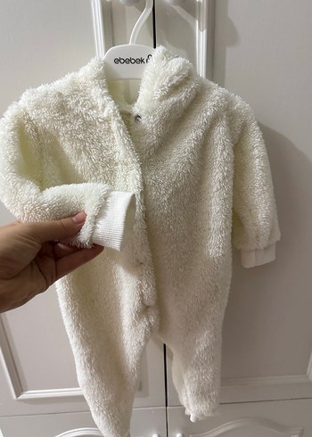 Beyaz Kapüşonlu Peluş Bebek Kış Tulumu - Görsel 5