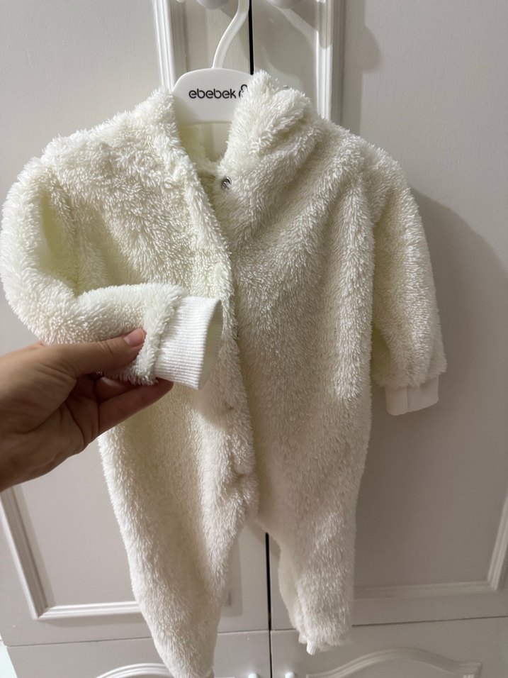 Beyaz Kapüşonlu Peluş Bebek Kış Tulumu - Görsel 5