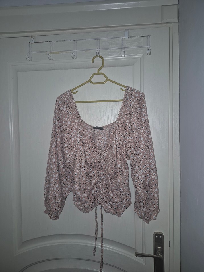 Kadın Bej Bağcıklı V Yaka Bluz - Görsel 2