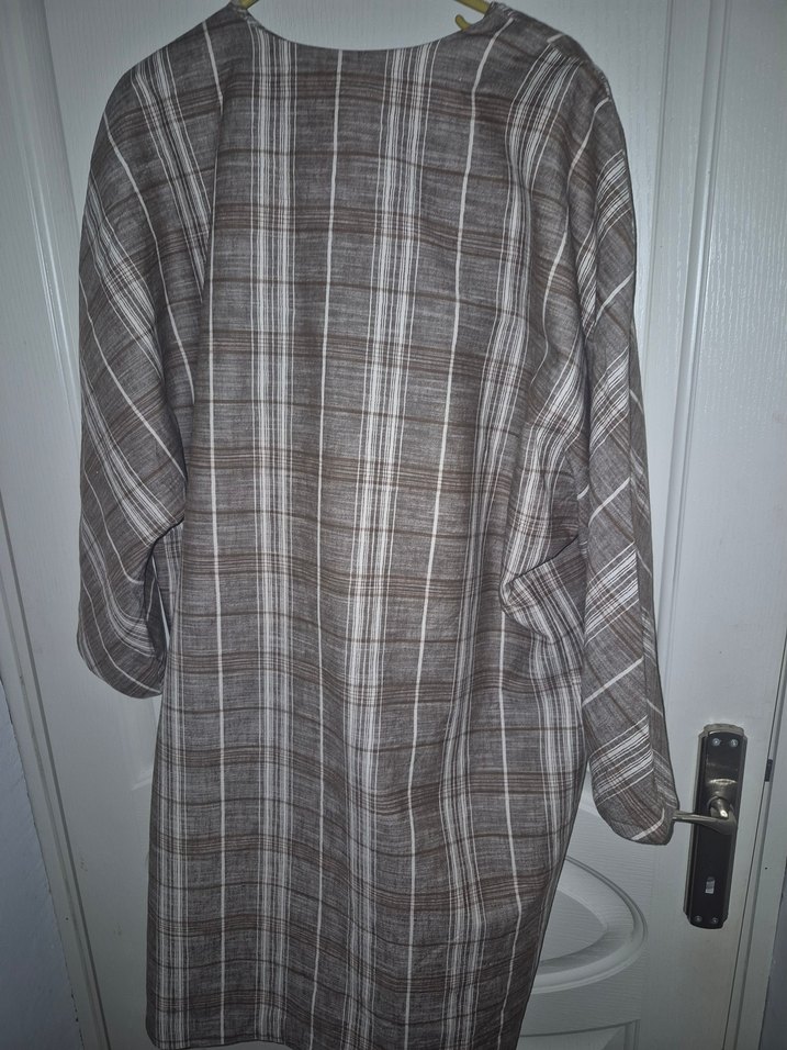 Düğmeli Midi Bej Kadın Keten Ceket - Görsel 3