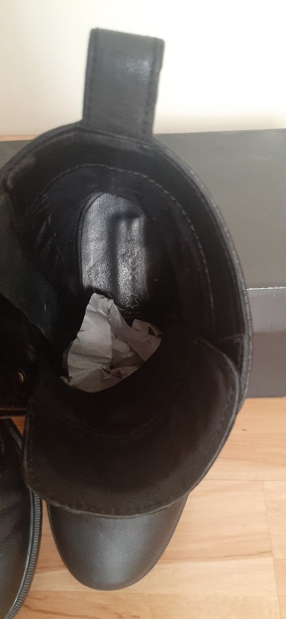 Siyah Deri Goth Tarzı Tokalı Kadın Bot - Görsel 5