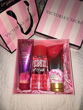 Victorias s secret parfüm ve nemlendiriciler