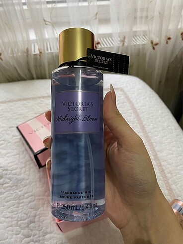 Victoria s Secret Midnight bloom Vücut Spreyi