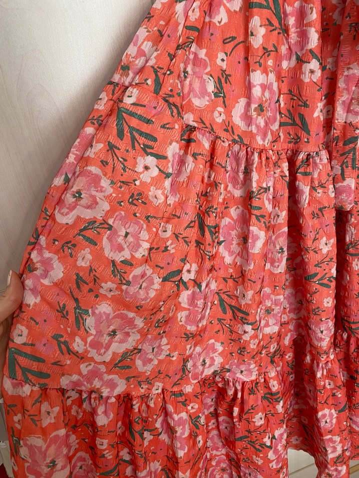 Çiçekli elbise - Görsel 4