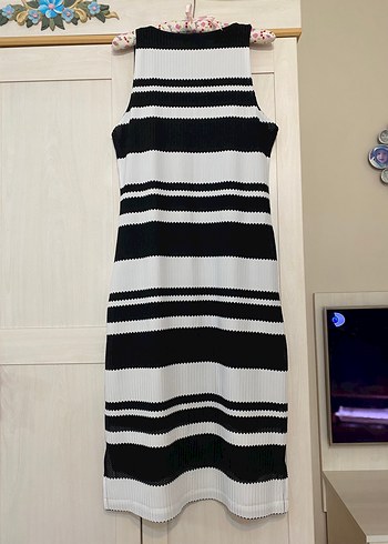 xl Beden siyah Renk Kolsuz Siyah Beyaz Çizgili Kadın Elbise