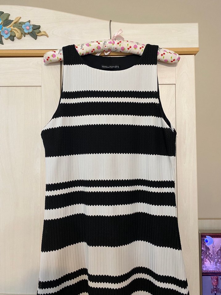 Kolsuz Siyah Beyaz Çizgili Kadın Elbise - Görsel 2