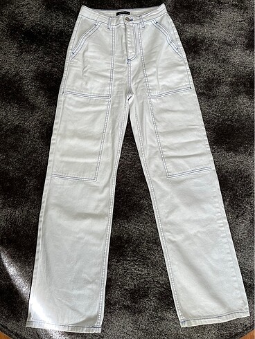 Trendyol & Milla mavi dikiş detaylı beyaz bol pantolon