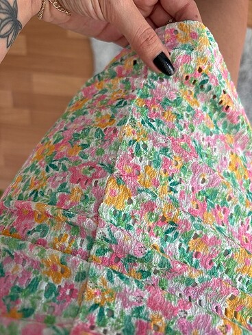 xs Beden çeşitli Renk bershka çiçekli sırt detaylı elbise