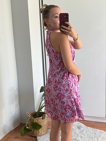 xs Beden trendyol milla astarlı çiçekli elbise