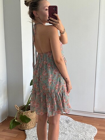 xs Beden yeşil Renk trendyolmilla boyundan bağlamalı çiçekli elbise