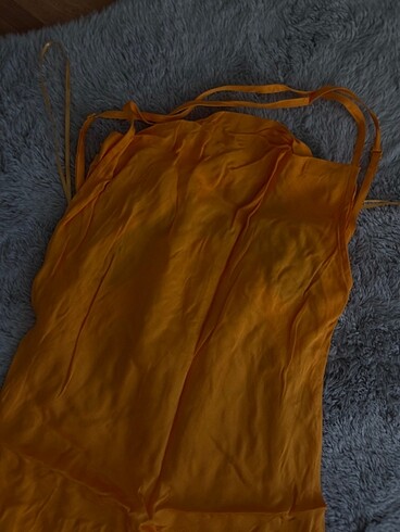 xs Beden h&m sırtı ip detaylı turuncu elbise